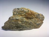 Almandin granát hrubý kus země původu CZ