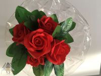 Mýdlová kytice – střední Růže – červená 5 Dubový skřítek