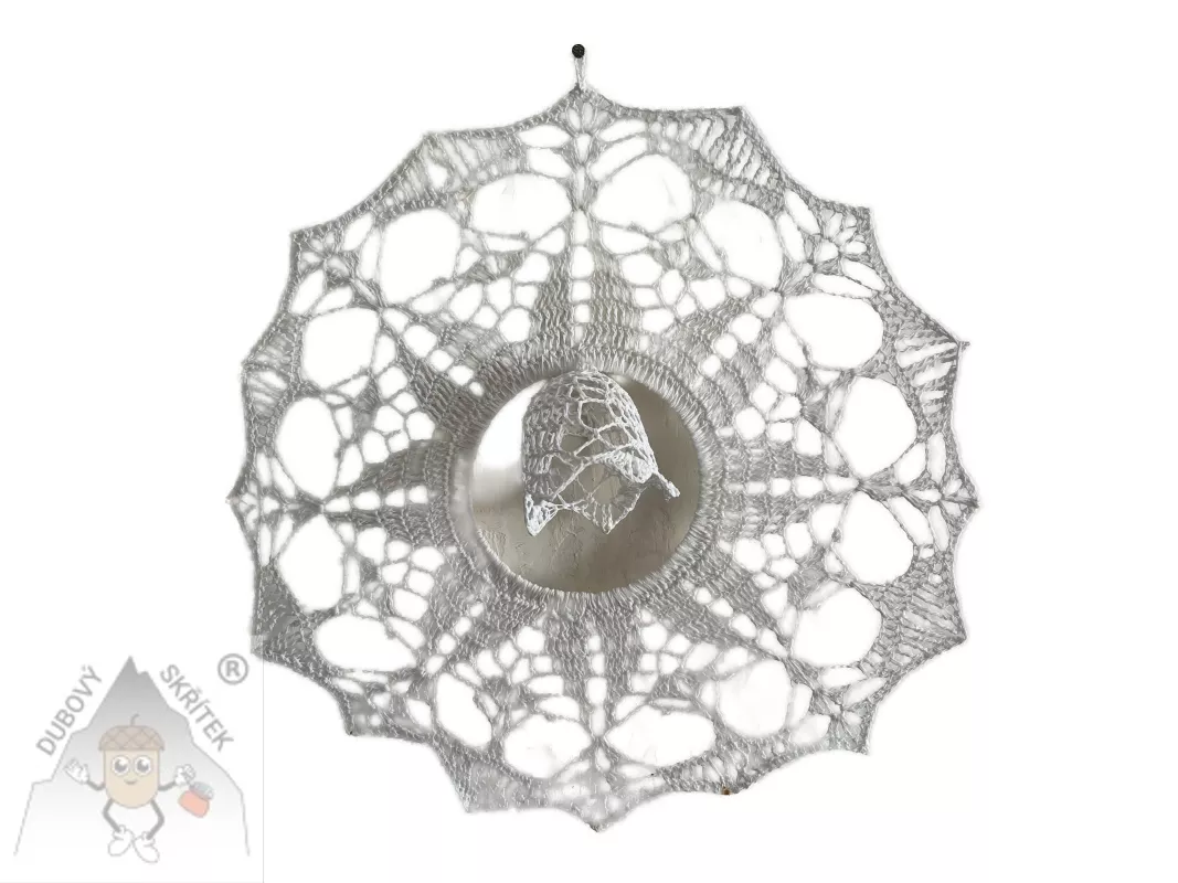 Krajkový vánoční věneček se zvonkem