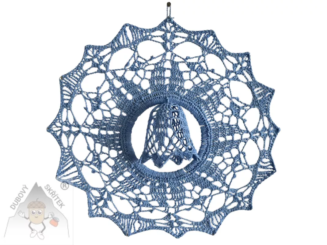 Krajkový vánoční věneček se zvonkem