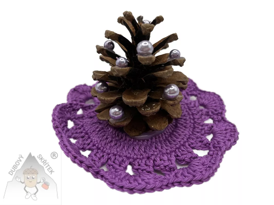 Stromeček z borové šišky fialový - přírodní kouzlo Vánoc Dubový skřítek Stromeček z borové šišky fialový - přírodní kouzlo Vánoc