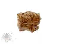 Vanadinit – přírodní minerál se zlatavými krystaly na růžovém podkladu