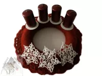 Vínový adventní věnec - tradice v háčkované kráse