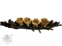Zlatý adventní svícen s vůní lesa - přírodní elegance pro sváteční chvíle