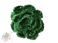 Háčkovaná brož ve tvaru květu, ručně vyráběná květinová dekorace z příze.