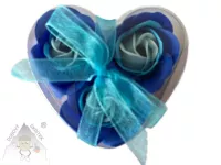 Mýdlové růže v srdíčku – modrá dárková sada