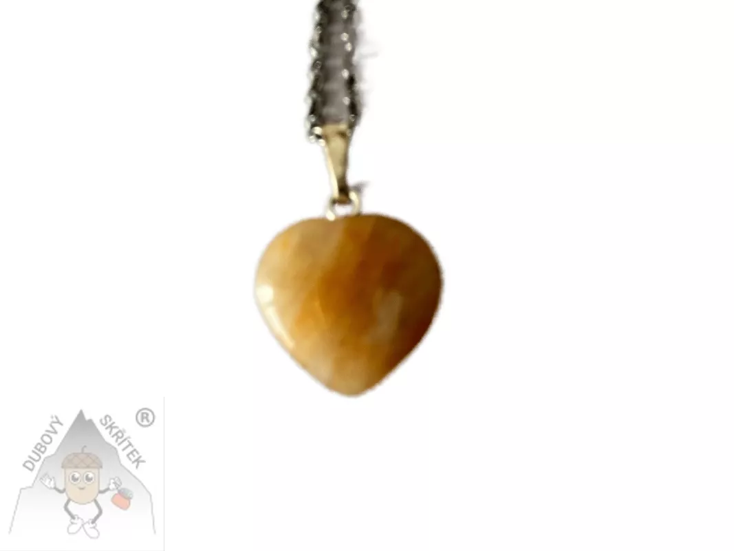 Řetízek s přívěskem kamenné srdce – symbol lásky a přírodní elegance